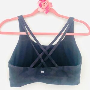 💕Black Strappy Sports Bra SZ M